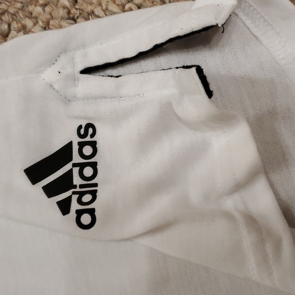 Adidas Oversized Athletic top - Picture 2 of 9